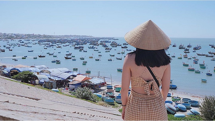 'Breeze' in the tranquility of the fishing village of Mui Ne