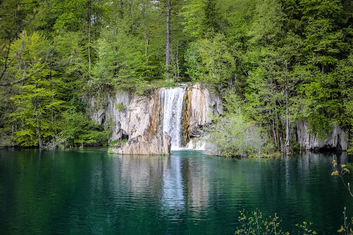 Tham quan Công viên quốc gia hồ Plitvice