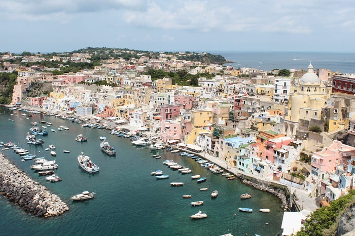 Các hòn đảo du lịch ở Ý cho kỳ nghỉ hè