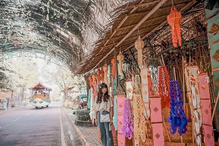 'Cháy túi' tại chợ nổi Bốn Miền Pattaya