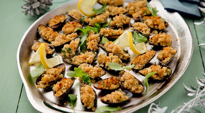 mon-an-duong-pho-tho-nhi-ky-Stuffed-Mussels