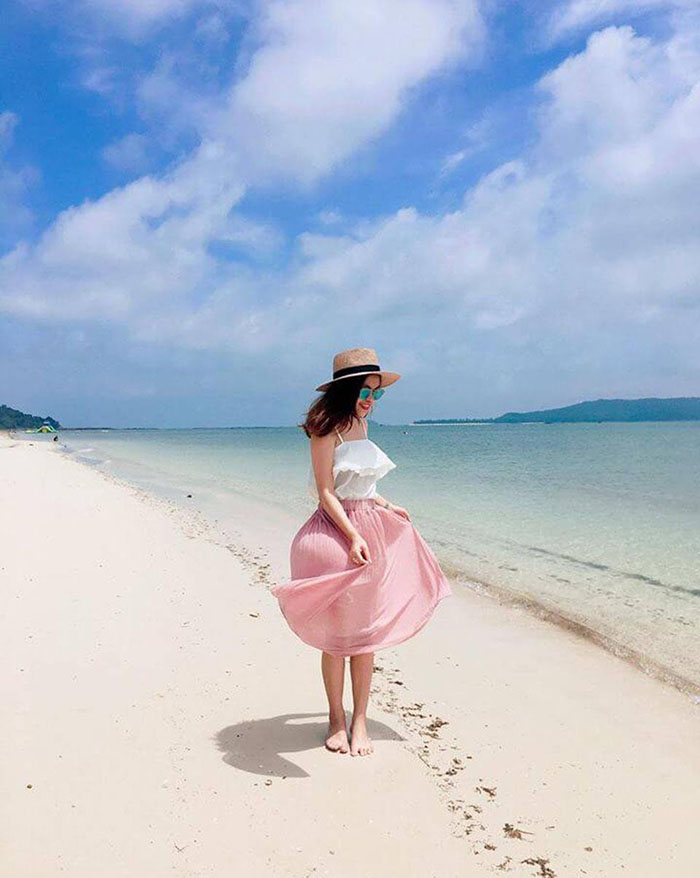 Khám phá thiên đường vịnh biển Lăng Cô Huế