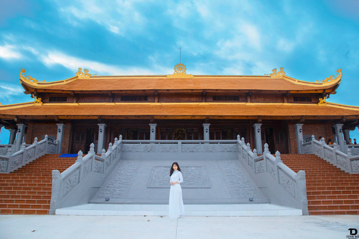 Visit Truc Lam Zen Monastery Hau Giang - Main Hall
