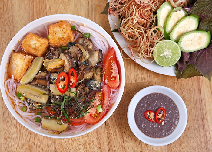 delicious vermicelli in Hanoi - snail vermicelli