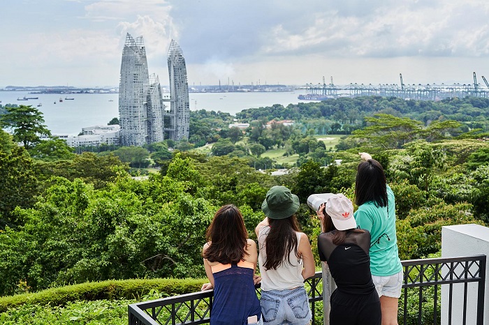 Điểm ngắm cảnh nhìn về phía nam đảo Singapore - Công viên Mount Faber Singapore