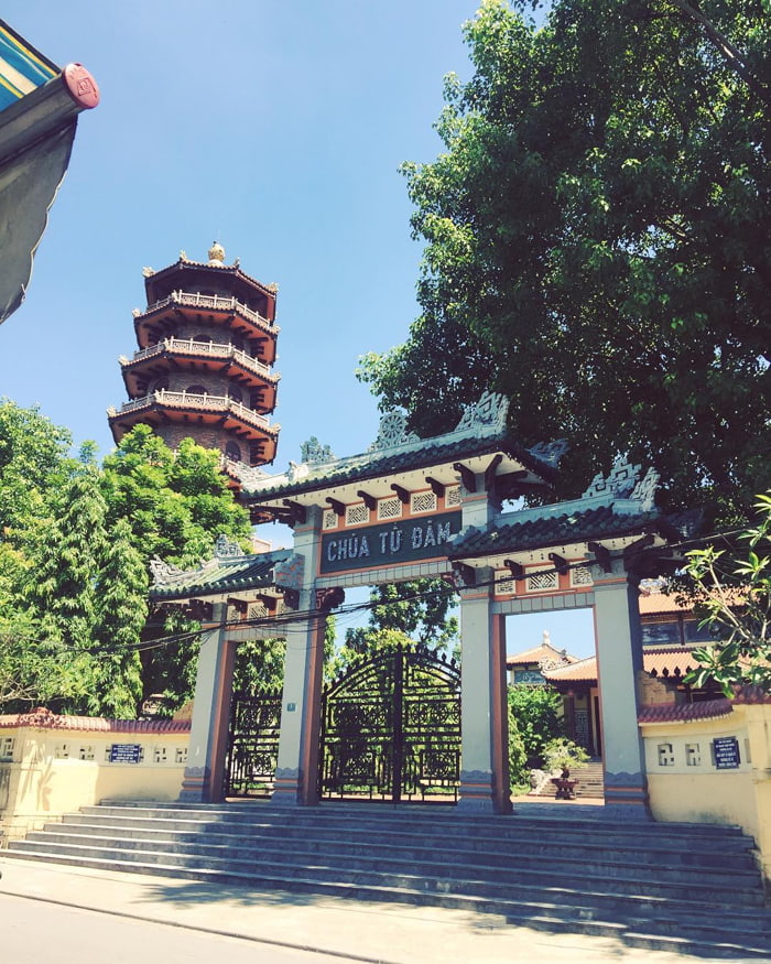 Visit Hue Tu Dam Pagoda - tinged with history