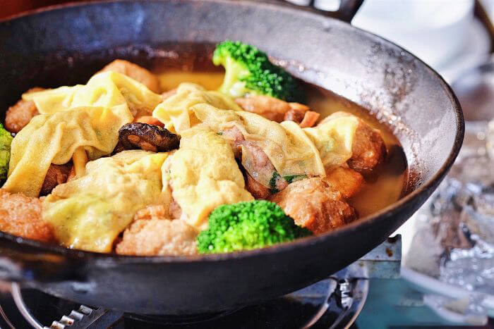 Yipin Guo - Các loại món ăn trong một nồi - Du lịch Hoàng Sơn