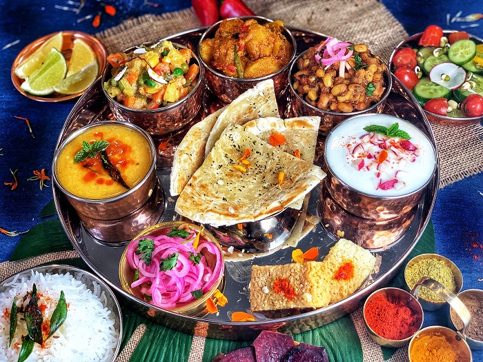 Các kỹ thuật nấu ăn khác nhau được nấu món Thali món thali Ấn Độ