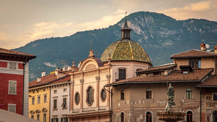 Cảnh hoàng hôn ở Trento trải nghiệm du lịch Trento