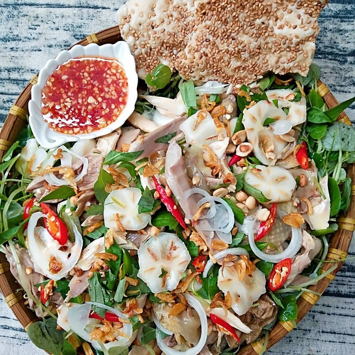 Lai Thieu specialty mangosteen chicken salad
