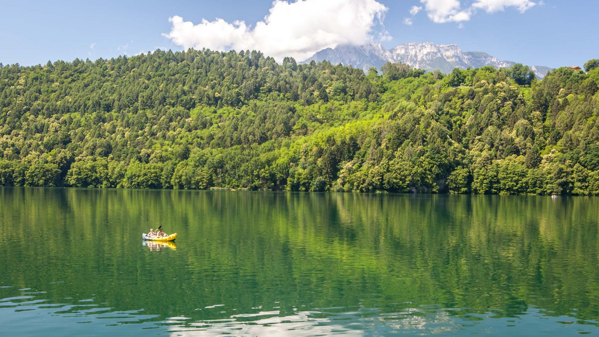 Hồ Levico ở Valsugana trải nghiệm du lịch Trento