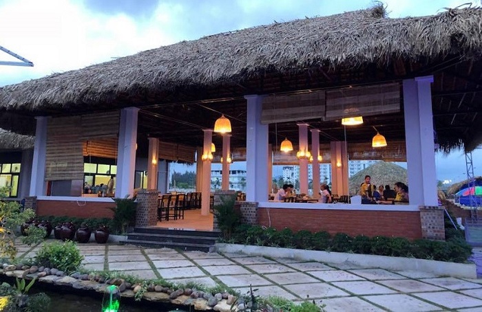 Top 10 Hai Tien beach restaurants in Thanh Hoa: Hung Thinh restaurant