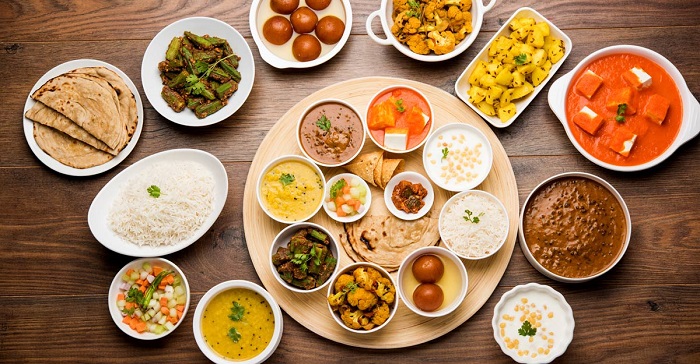 Thali cũng không nhất thiết chỉ ăn chay món thali Ấn Độ