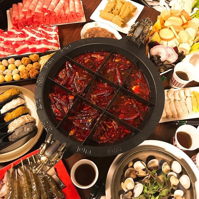 Lẩu cay Trùng Khánh - một trong những món ngon ở Trùng Khánh nổi tiếng nhất 