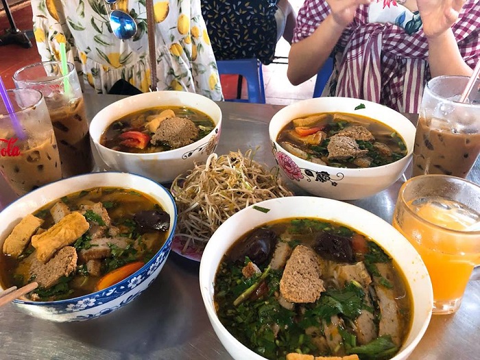 Delicious breakfast restaurants in Con Dao - Mrs. Hai Khiem's ​​vermicelli noodles
