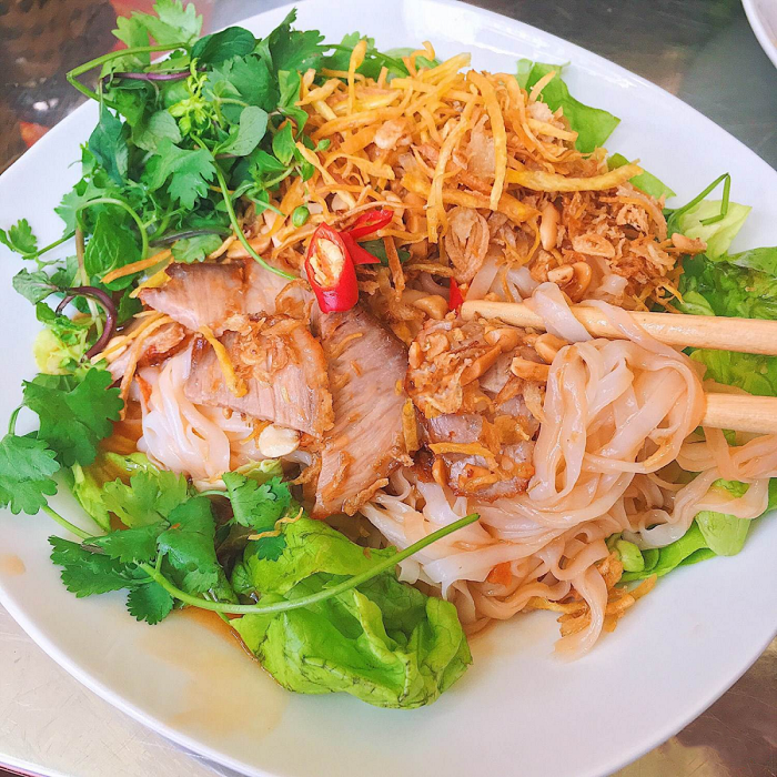 Delicious pho restaurants in Saigon - sour pho