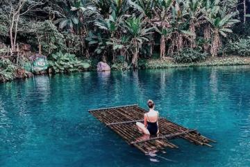 Đầm Blue Lagoon - đầm nước xanh ngắt đẹp ngỡ ngàng ở Lào
