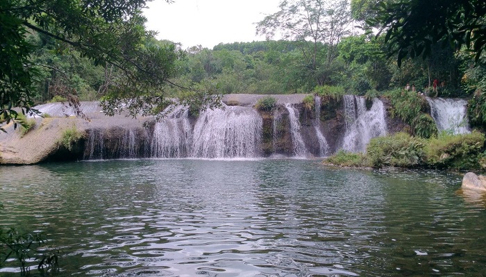 Impressive beauty at Mo waterfall in Quang Binh 