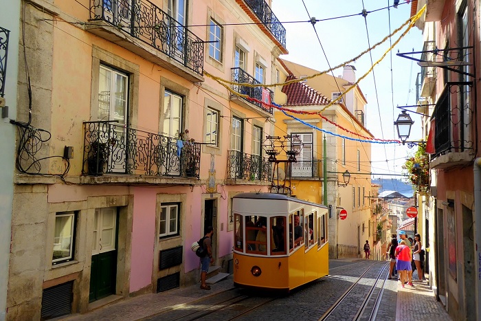 Có rất nhiều lựa chọn chỗ ở homestay tại Lisboa - du lịch Bồ Đào Nha