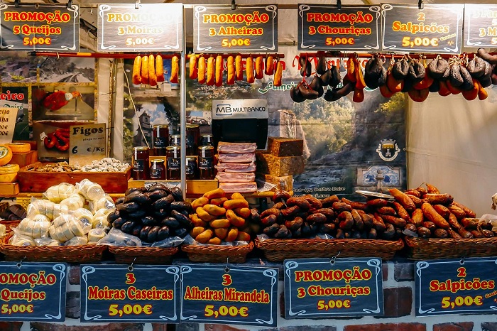 Các món ăn bày bán ở Bồ Đào Nha- du lịch Bồ Đào Nha