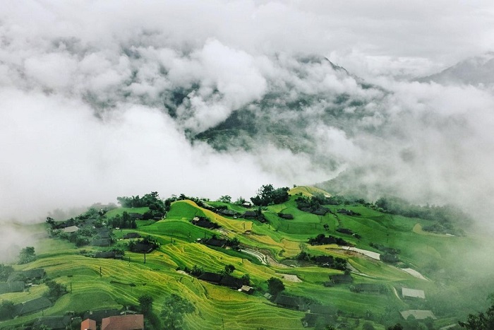 Bản Phùng là bản làng săn mây đẹp ở Hà Giang