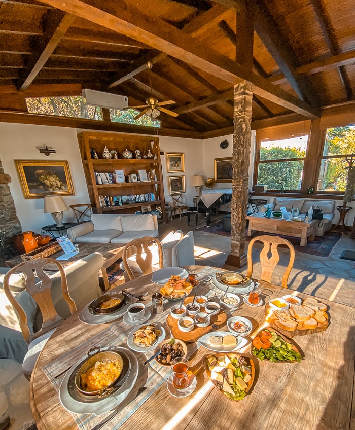 Nhà nghỉ ở Sirince với bữa sáng Thổ Nhĩ Kỳ ở  làng cổ Sirince Thổ Nhĩ Kỳ