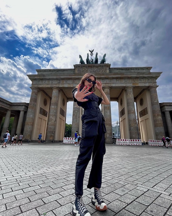 Cổng Brandenburg là cánh cổng đẹp trên thế giới nằm tại Đức