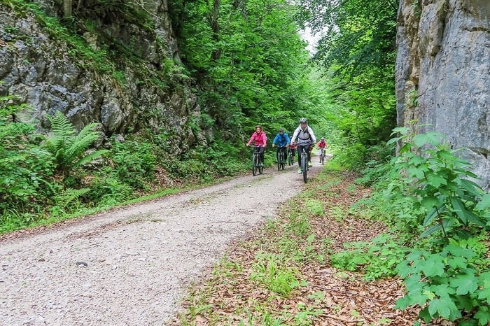 Đạp xe ở công viên quốc gia Kalkalpen Áo