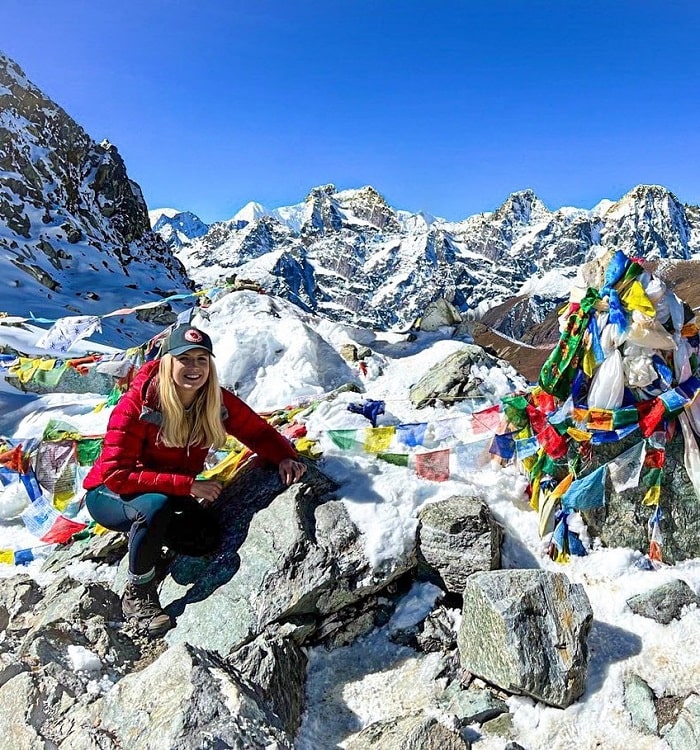 Đi bộ đến ba đèo của Everest là chuyến đi gần thị trấn Lukla Nepal
