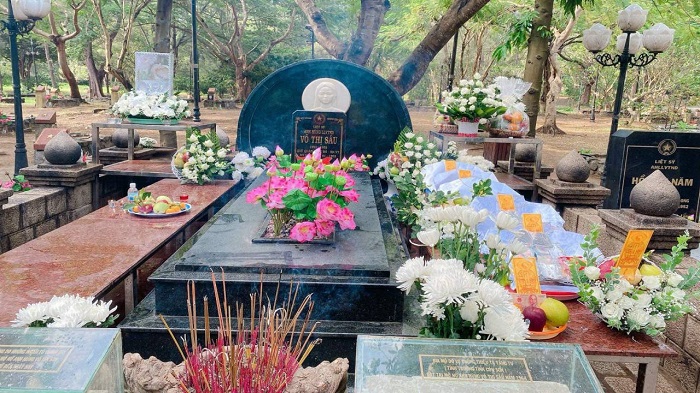 How many days should Con Dao travel?  Visiting Vo Thi Sau's grave