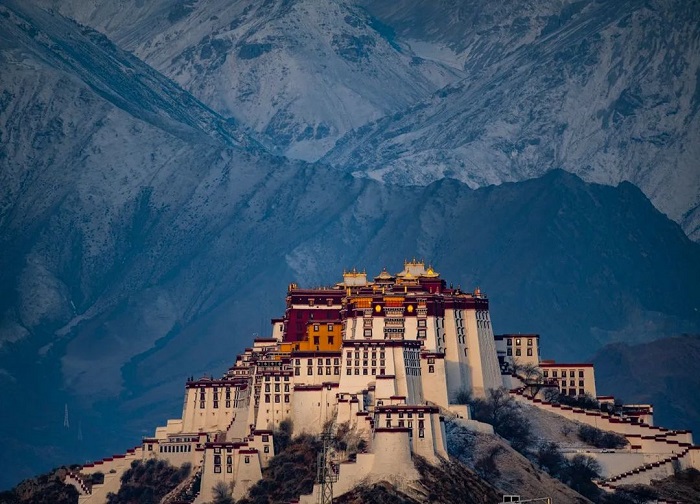 Lhasa là thành phố đẹp ở châu Á sở hữu cảnh sắc ấn tượng
