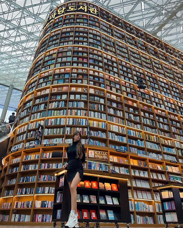 Thư viện Starfield Library cũng là một trong những thư viện đẹp nhất châu Á mang lại nhiều ảnh đẹp