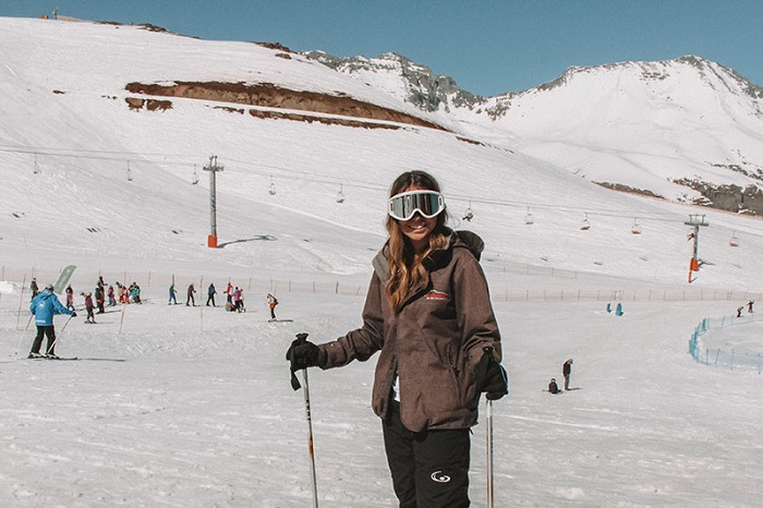 Trượt tuyết tại Valle Nevado là điều nên làm tại thành phố Santiago Chile 
