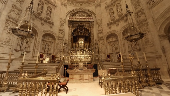 Xem Nhà nguyện Hoàng gia ở nhà thờ Sevilla Tây Ban Nha 