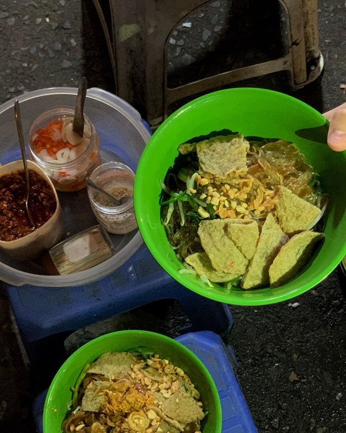 các chợ đêm ở Hà Nội - chợ Long Biên