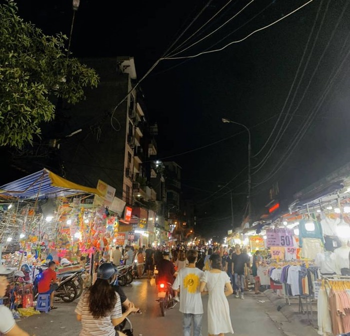 các chợ đêm ở Hà Nội - Phùng Khoang