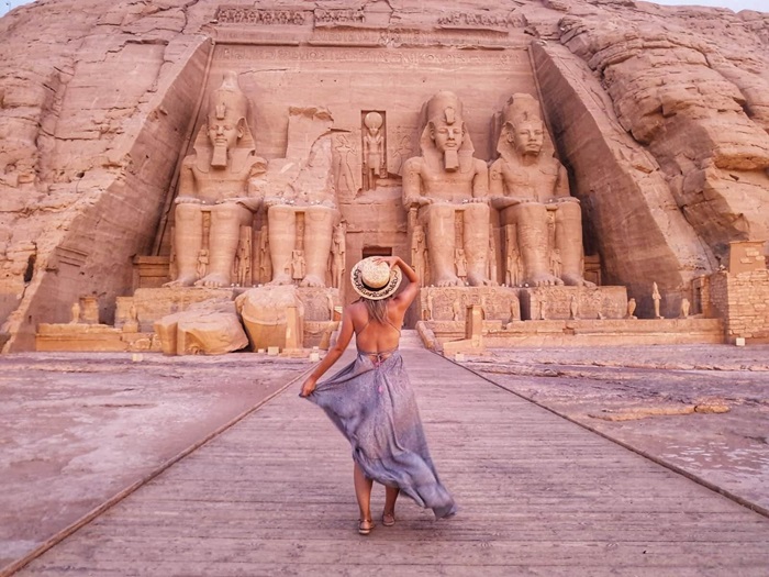 Abu Simbel là  kỳ quan ở Ai Cập nhất định phải đặt chân đến 1 lần