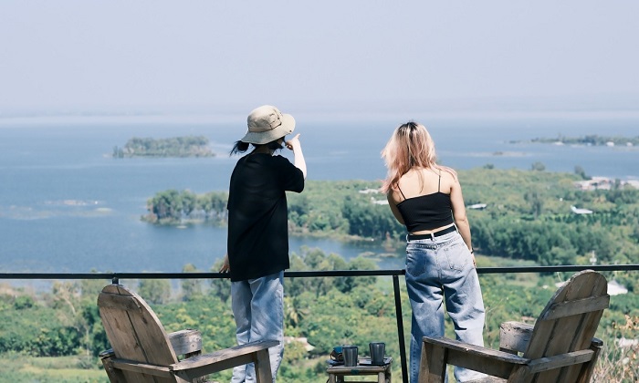 địa điểm tránh nóng ở Sài Gòn - Hồ Trị An (Đồng Nai)