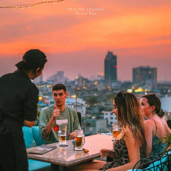 nhà hàng trên cao view đẹp Hà Nội - Skyline Hanoi
