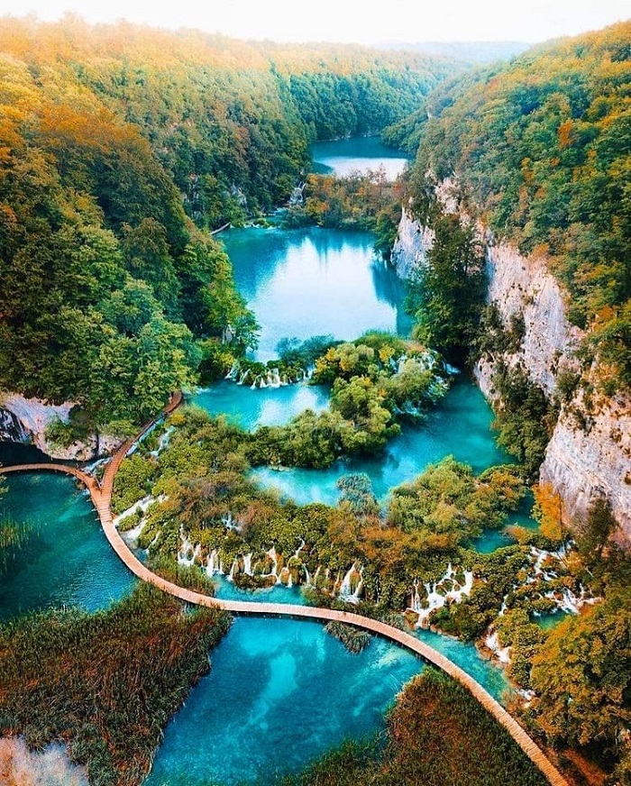 Thác Plitvice là một trong những thác nước đẹp nhất châu Âu mà bạn nên ghé thăm