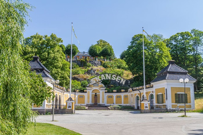 Bảo tàng ngoài trời Skansen là địa điểm tham quan xung quanh bảo tàng Nobel