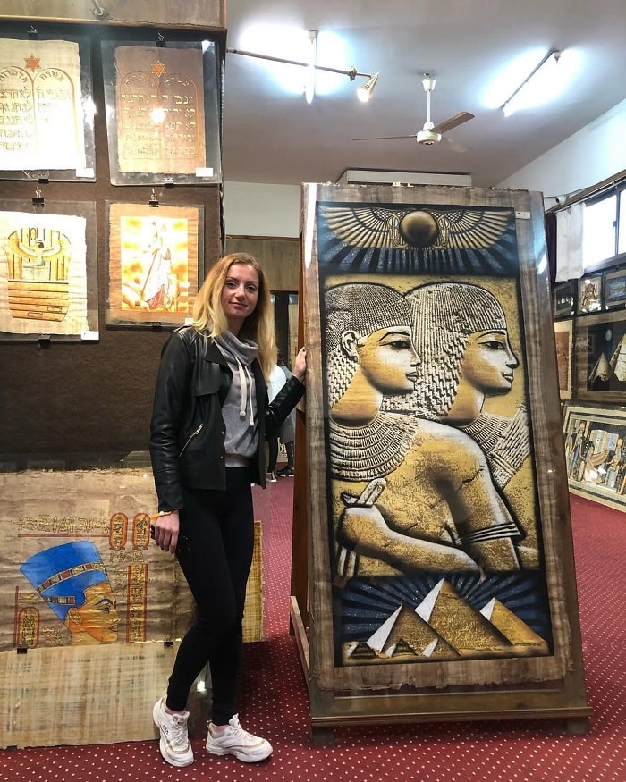 Check in viện Papyrus Ai Cập