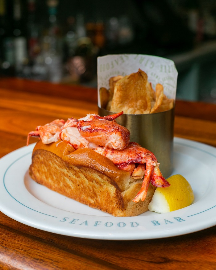 Đến thành phố Boston Mỹ nên ăn Bánh mì kẹp tôm hùm