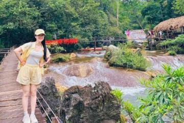 Đến suối Chà Rào Chà Cùng đón mùa hè trong trẻo giữa hoang sơ Quảng Trị