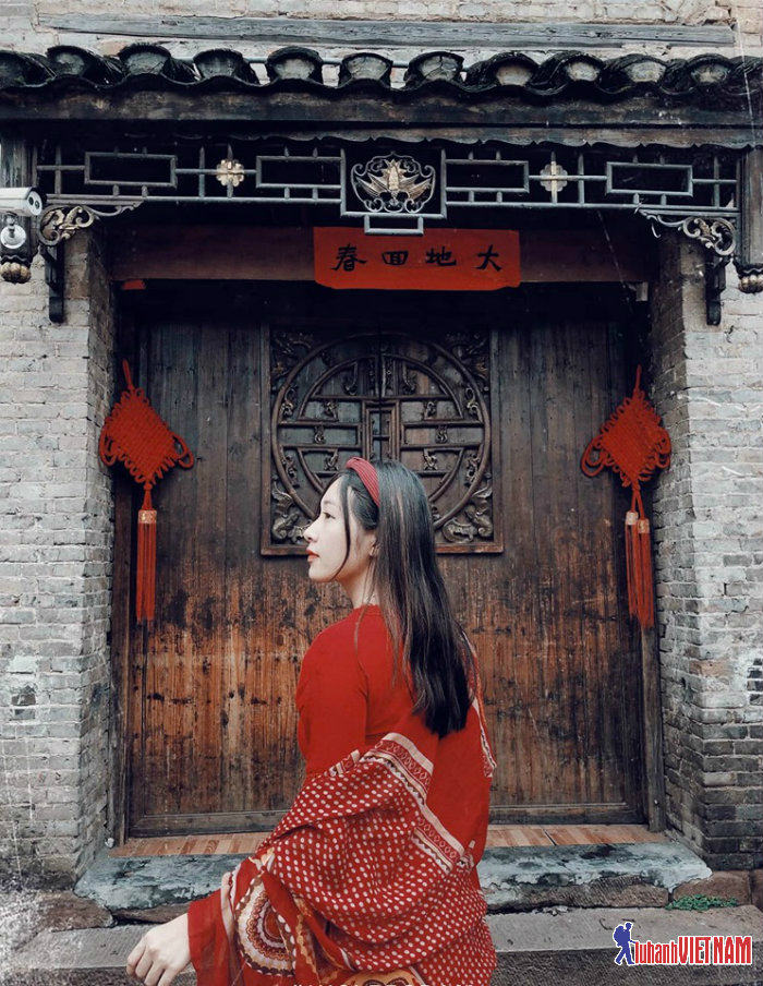 di-phuong-hoang-co-tran-mua-he