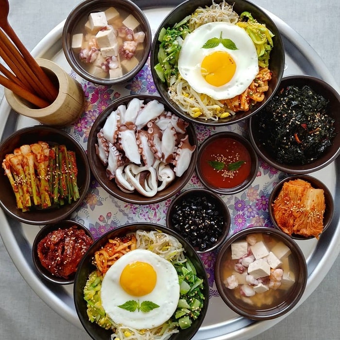 Cơm trộn Bibimbap Hàn Quốc - món ngon độc đáo gây thương nhớ của người Hàn