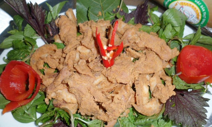 The specialties in Hoa Binh are delicious and famous