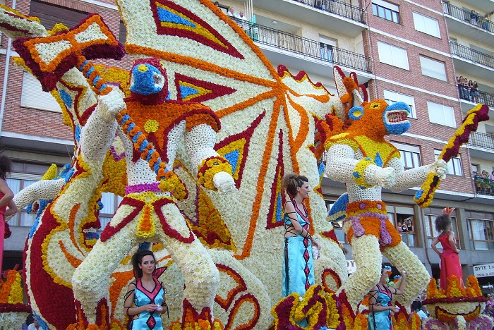 Cùng tham gia vào các lễ hội truyền thống Tây Ban Nha nổi tiếng nhất