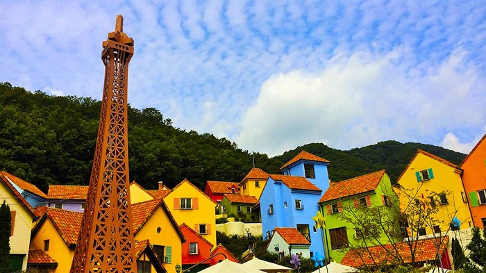 Khám phá làng Pháp Petite France đẹp tựa tranh vẽ