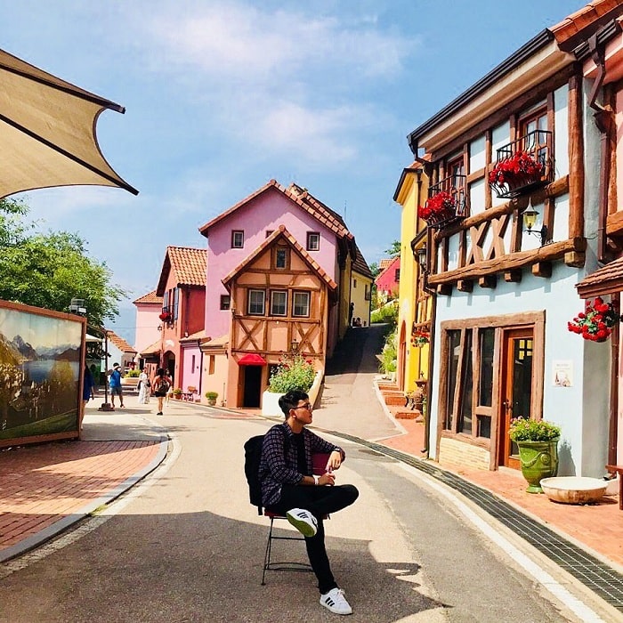 Khám phá làng Pháp Petite France đẹp tựa tranh vẽ